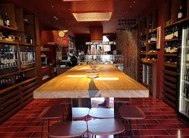 Le Tre Sorelle Wine Room