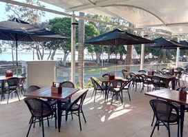 Salt Cafe Urangan