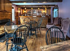 Lincoln Inn & Restaurant at the Covered Bridge