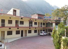 Lata Baba Guest House And Restaurant