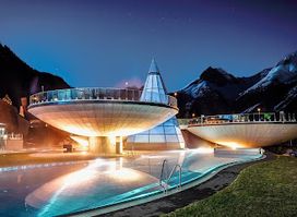 Aqua Dome