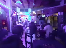 Viejo Lobo Lounge Bar