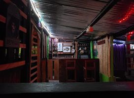 Majanos Bar