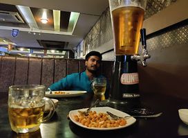 Dublin Lounge