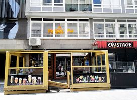 Bangkok pub
