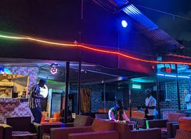 Coaches Pub