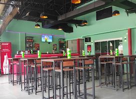 Moes bar by krustys