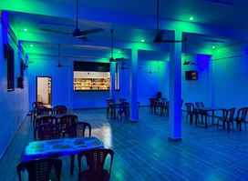 THE ROYAL CASINO CLUB