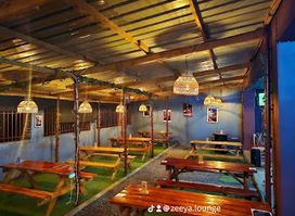 Zeeya Lounge and Restaurant