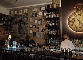 Záhir american bar & coffee house