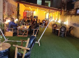 Lukla bar & resturant