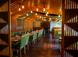 Good Life Restaurant and Highbury Bar