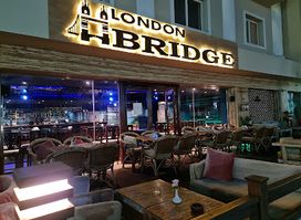 London Bridge Restaurant & pub