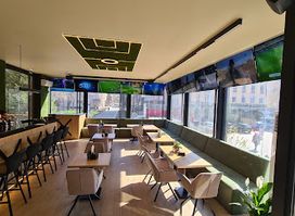 MB Sport bar & Cafe club