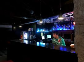 THE BEST PUB