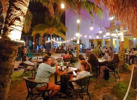 Sirenas Raw Bar