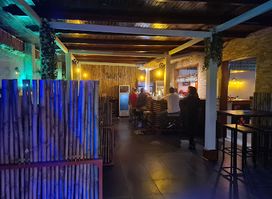OHANA, Bistro & Bar