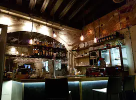 Wine Bar 5000