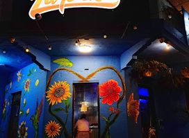 La Pared Street Food & Beer Garden