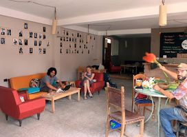 Héroes - Café y Bar - Urubamba