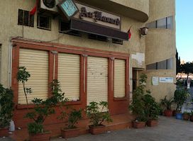 Au Hasard Restaurant