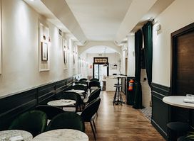 Momus Bar