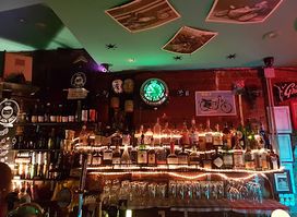 Black Dice Cafe