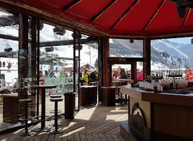 Umbrella Bar L2A