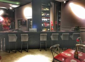 Room Gastro Wine Bar