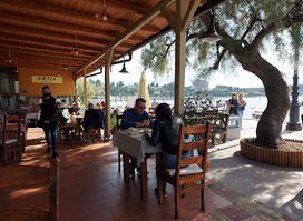 Cafe Bar Pri Pomolu