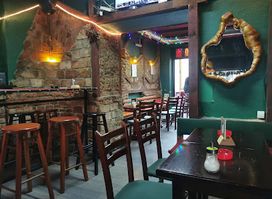 Queens Pub