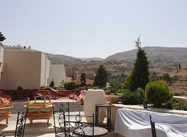 Al Ghadeer Roof Garden