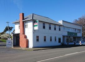 Lachlan Hotel