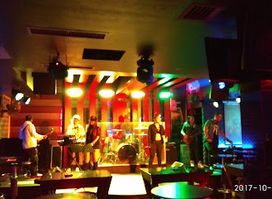 Club Mix R&B Pub