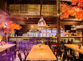 Chom Bar & Bistro