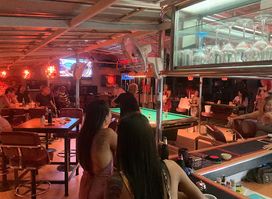 Double Lucky Bar & Bistro