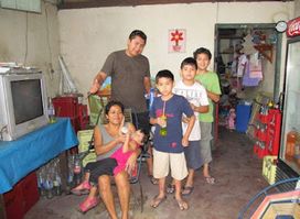 La Esquina De La Felicidad Familia Jarama IQUITOS PERÚ