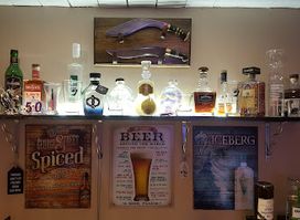 Bursey's Pour House