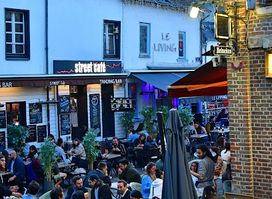 Street café