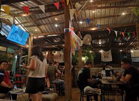 มะลิร้อย บาร์