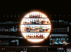 LUXURY COCKTAIL BAR