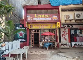 Venice Bar & Restaurant
