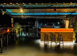 The Cottage Sky Bar