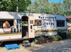 Karavánek u Vrby