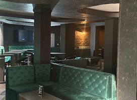 Deep Pub