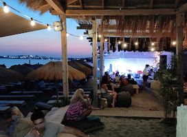 Almiri beach bar