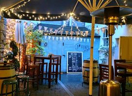D'Vine Bistro & Tapas Bar