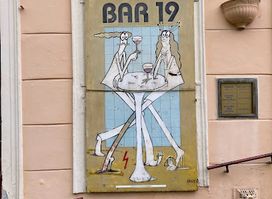 Bar 19