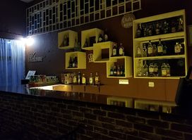 RJ's Executive Pub