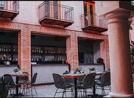 Veo Veo / Local Colonial